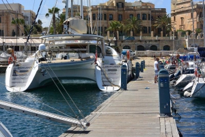 Rent catamaran sicily